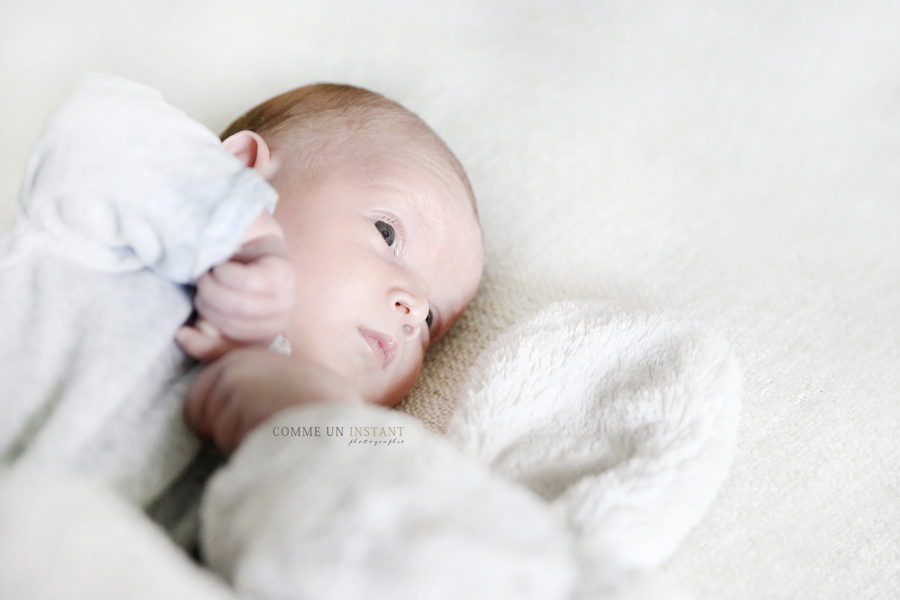 photographie bebes - photographe professionnelle bébé studio - photographe à domicile nouveau né - photographie bébé - shooting à domicile nouveau né studio